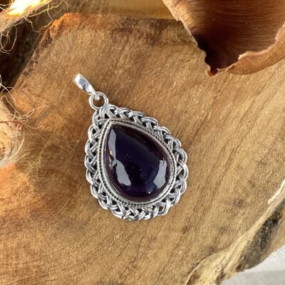 pendant with amethyst in braided silver