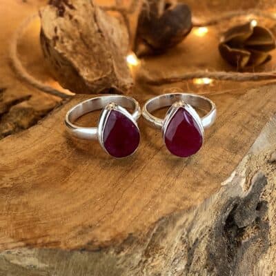 birthstone july - ring solitaire with ruby drop