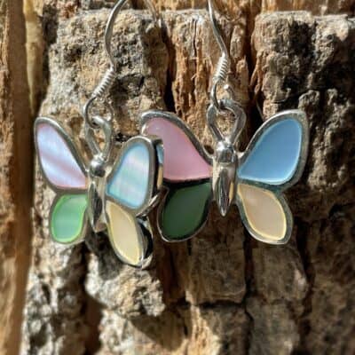 boucles d'oreilles papillons multicolores