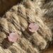 clous d'oreilles avec quartz rose brut